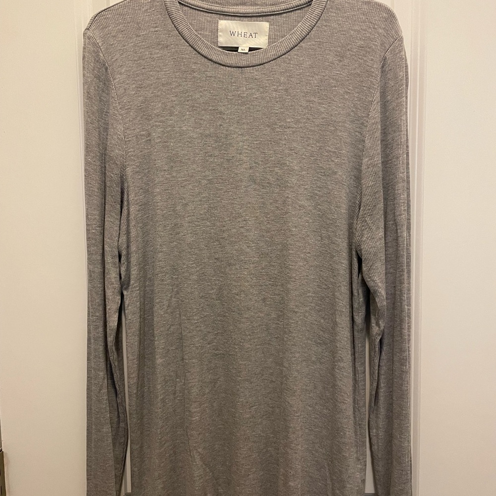 Women's Gray Long Sleeve Top